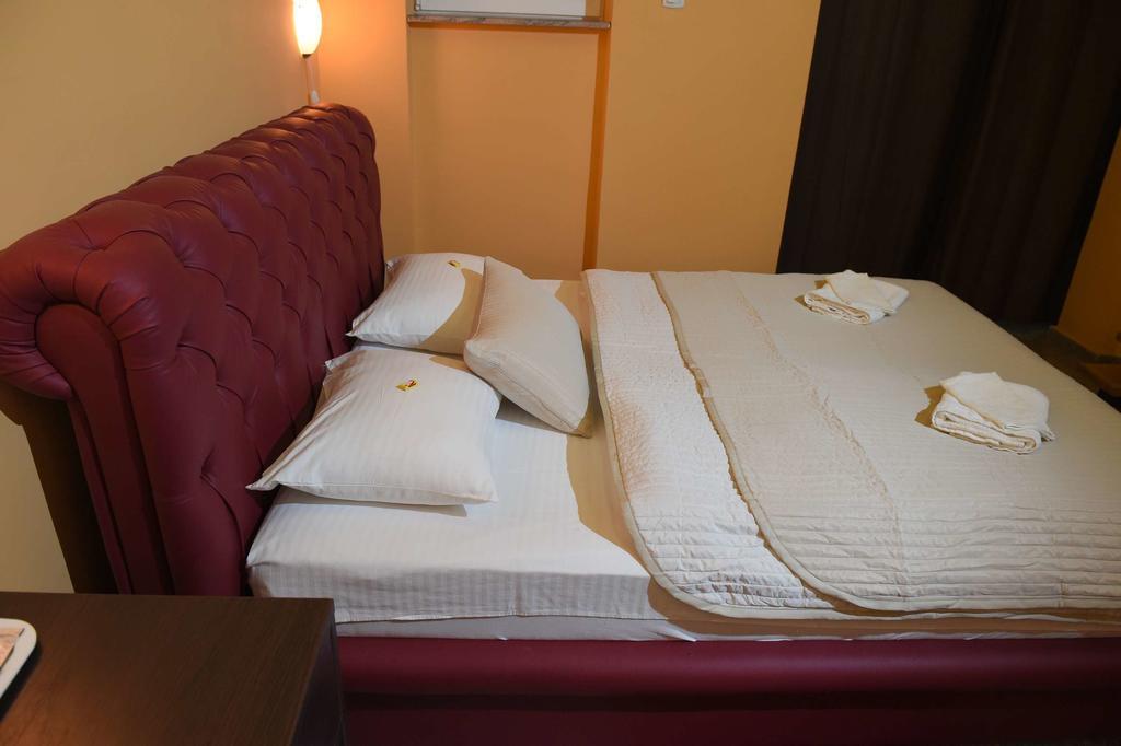Apartment Inn Rooms Нови Сад Стая снимка