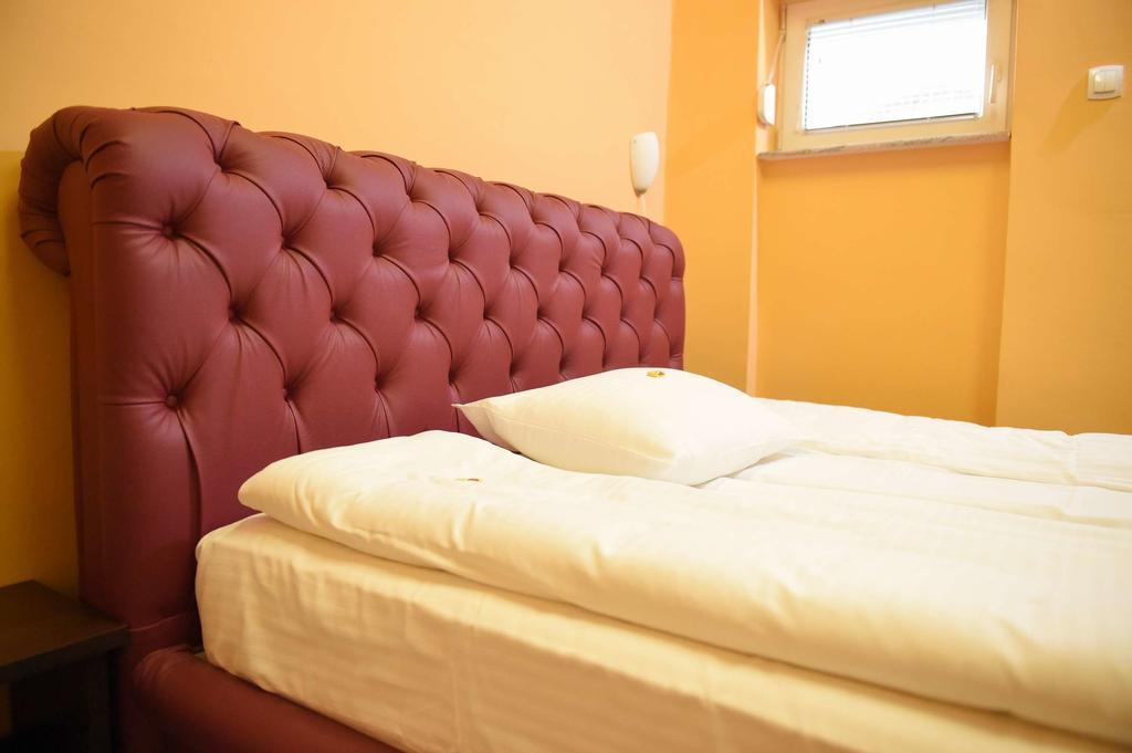 Apartment Inn Rooms Нови Сад Стая снимка