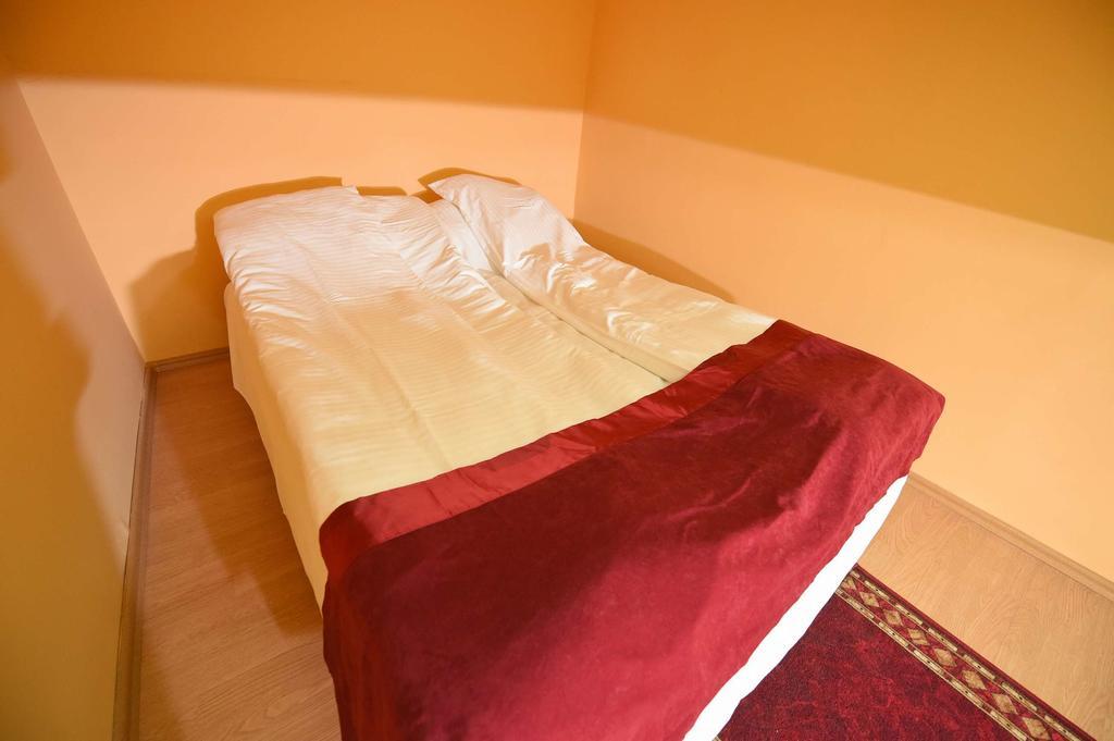 Apartment Inn Rooms Нови Сад Стая снимка